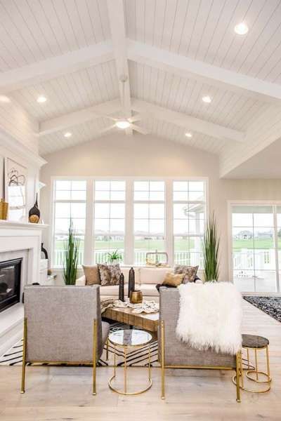 Vaulted Ceiling Design Vaulted Ceiling Ideas, Vaulted Ceiling Living Room, Shiplap Ceiling, Cottage Interior, Room Additions, Living Room Ceiling, White Ceiling, Traditional Living, Home Ceiling