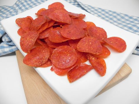 Air Fryer Pepperoni, Pepperoni Chips, Blooming Onion Recipes, Blooming Onion, Favorite Dips, Chips Recipe, Easy Snack Recipes, Onion Recipes, How To Store