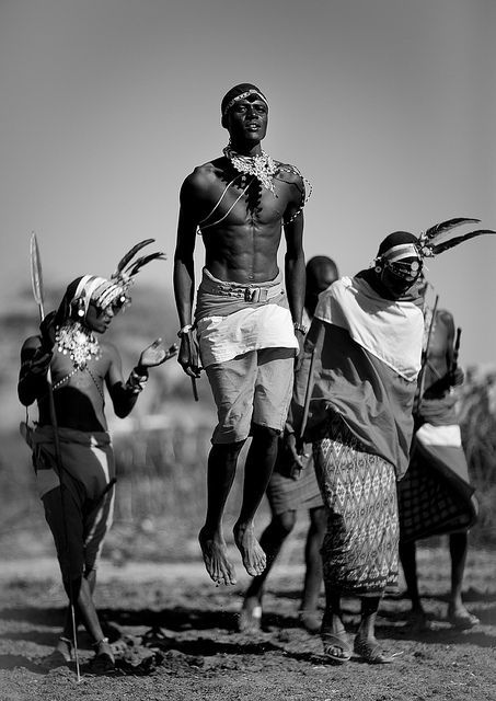 : Samburu dance - Kenya by Eric Lafforgue.  Place I Would like to go and shoot! Eric Lafforgue, African Dance, Jitterbug, Dance Like No One Is Watching, Fred Astaire, African People, We Are The World, Jive, Dance Art