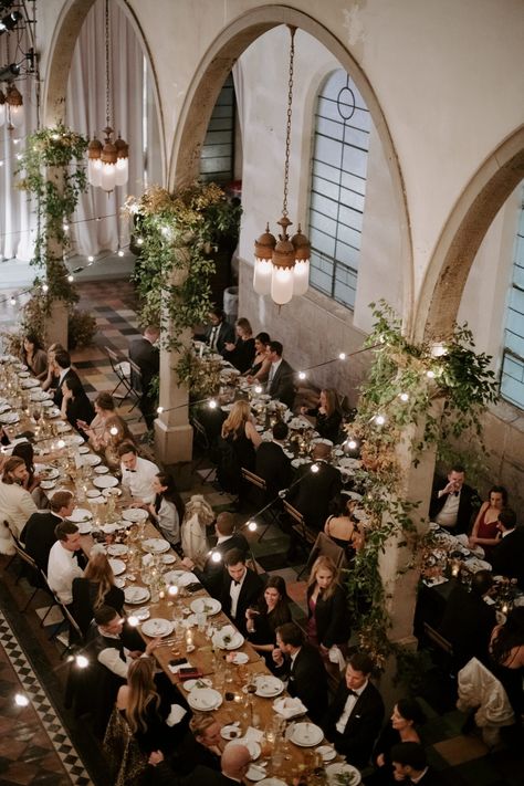 jenny-paul-wedding-reception-seating-0920 Wedding Venues New Orleans, Wedding At A Museum, Il Mercato New Orleans Wedding, New Orleans Style Wedding, Styling Moodboard, New Orleans Wedding Venues, Vintage Wedding Venues, Bohemian Weddings, Sparkly Dresses