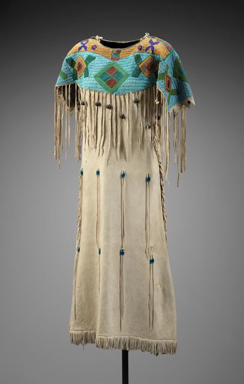 American Indian Dress, Buckskin Dress, American Indian Clothing, American Plains, American Dresses, Womans Dress, Native American Dress, Native Artwork, Native American Decor