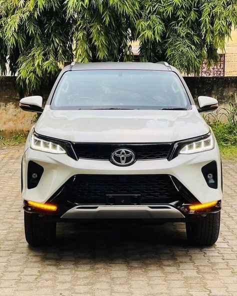 Forchunar Car, Fortuner Legender, Tata Cars, Night Rides Car, Cars Tattoo, Fastest Car, Car Tattoo Design, Car Aesthetics, Tattoo Car