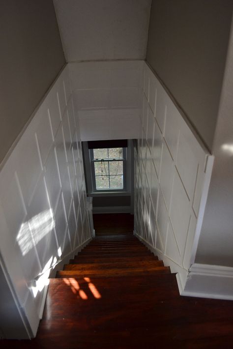 The so-far house: Hallway and stairway - NewlyWoodwards Remodel Staircase, Staircase Molding, Enclosed Staircase, Basement Stairway, Stairwell Ideas, House Hallway, Staircase Makeover, Basement Stairs, Basement Makeover