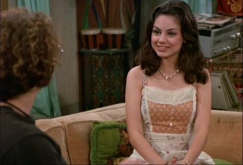 jackie burkhart Jackie Burkhart Dress Outfits, Jackie Burkhart Dress, Jackie Burkhart Iconic Outfits, That 70s Show Aesthetic Outfits Jackie, Jackie 70s Show Costume, That 70s Show Outfits, 70s Show Outfits, Jackie That 70s Show, The 70s Show Jackie