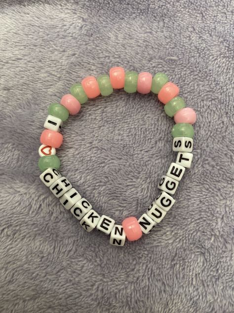 Best Friend Beaded Bracelets Funny, Cursed Bracelet, Grunge Beaded Bracelets, Kandi Matching Bracelets, Kandi Bracelets Ideas Words, Bead Bracelet Words Ideas Edgy, Kandi Bracelets Aesthetic, Kandi Bracelet Ideas, Matching Kandi Bracelets