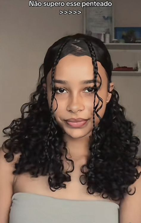 Beads In Curly Hair, Hairstyles For Mixed Curly Hair, Black Hairstyles For Women, Curly Hair Dos, Curly Hair Summer, Mixed Curly Hair, Curly Hair Videos, Curly Hair Photos, Cute Curly Hairstyles