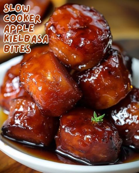 Slow Cooker Apple Kielbasa Bites, Apple Kielbasa Bites, Apple Kielbasa, Kielbasa Bites, Crockpot Express, Crockpot Applesauce, Slow Cooker Apple, Kielbasa Recipes, Slow Cooker Apples