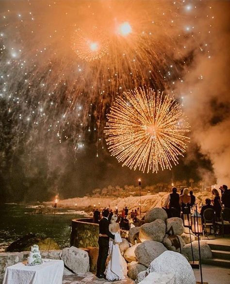 Wishing you a New Year filled with much L❤️VE and GLAMOUR!! Tag your friends if they got engaged on NYE! Photo: @anaandjerome | Venue: @esperanzaresort | 💥🎇: #pirotecnialoscabos . . . Florals: @elenadamy | Invites: @cecilespaperco | Gow Wedding Lighting Ideas, Wedding Fireworks, Dream Wedding Decorations, Wedding Lighting, Strictly Weddings, Future Wedding Plans, Wedding Mood Board, Tag Your Friends, Wedding Mood