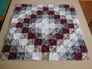 Mistress of Quilts: Trip Around The World Around The World Quilt Pattern, Quilting Patterns Free, Pattern Design Ideas, Trip Around The World Quilt, Around The World Quilt, Bargello Quilt Patterns, Free Quilt Tutorials, Bargello Patterns, Bargello Quilts