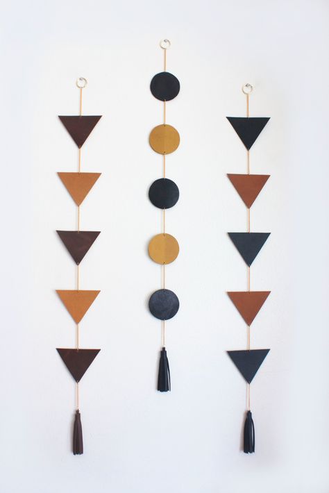 Leather Wall Hanging Workshop - Explore Ecology Wall Hanging Ideas, Bathroom Wall Hanging, Hanging Plant Wall, Hanging Ideas, Wall Hanging Storage, Jewelry Organizer Wall, Paper Wall Hanging, Hanging Jewelry Organizer, Diy Wall Art Decor