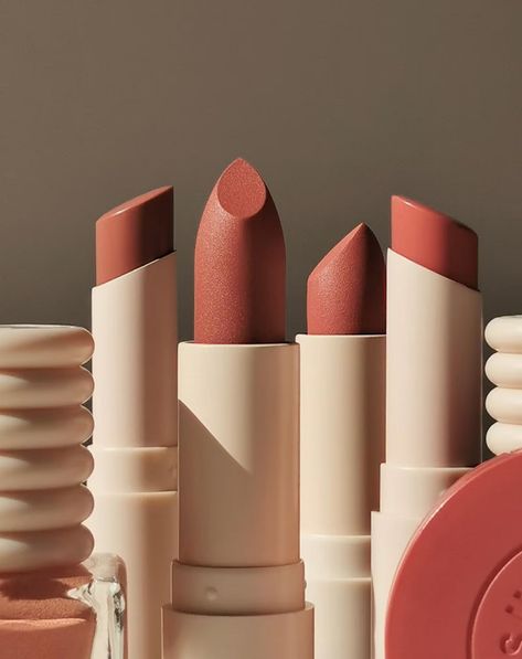 21 AAPI-Owned Beauty Brands That Will Be Your New Favorites Cosmetics By Brand, Cosmetic Creative, Skincare Products Photography, Magical Makeup, Clean Cosmetics, Elf Cosmetics, Beauty Products Photography, Makeup Photography, Beauty Lover