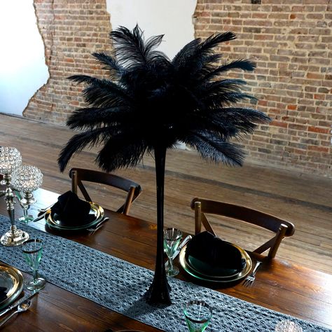 Ostrich Feather Centerpiece Sets with Eiffel Tower Vase - For Great Gatsby Party, Special Event & Wedding Reception Decor 1920s Wedding Decorations, Ostrich Feather Centerpieces, Black Centerpieces, Edgy Bridal, Bebe Shower, Eiffel Tower Vases, Black And White Wedding Theme, Tower Vase, Feather Centerpieces