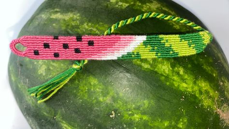 Alpha pattern #155519 | BraceletBook Shaped Alpha Bracelet, Alpha Patterns Bracelet, Silly Crafts, Vsco Bracelets, Alpha Bracelets, Bracelets Inspiration, Melon Seeds, Macrame Bracelet Tutorial, Bracelet Keychain