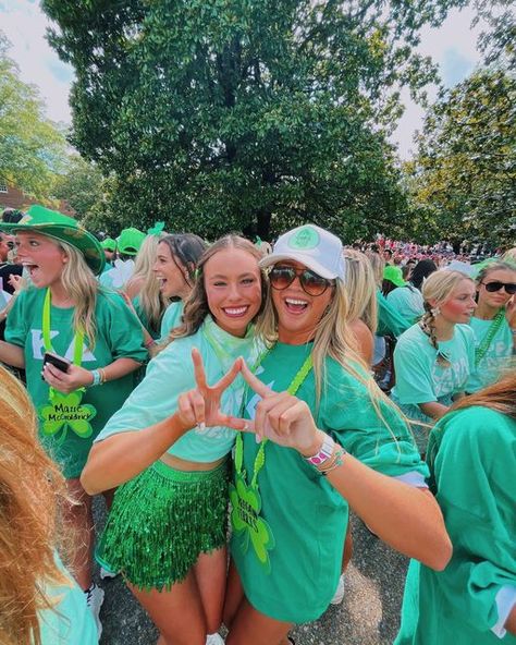 Kappa Delta Aesthetic, Kappa Delta Philanthropy, Shamrock Week Kappa Delta, Kappa Kappa Gamma Bid Day, Kd Sorority, Kappa Delta Bid Day, Alpha Delta Pi Bid Day, Sorority Rush Outfits, Rush Week