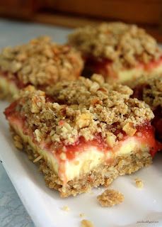 Rhubarb Cheesecake Dream Bars, Rhubarb Cheesecake Squares, Cherry Desert, Squares Recipes, Rhubarb Cheesecake, Rhubarb Desserts Recipes, Strawberry Rhubarb Recipes, Best Rhubarb Recipes, Rhubarb Bars