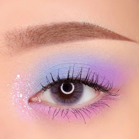 ColourPop Cosmetics on Instagram: “melted pastels 💜💙💖 - WEARING: IN A TRANCE PALETTE -⠀⠀⠀⠀⠀⠀⠀⠀⠀⠀⠀⠀⠀⠀⠀⠀ @hyeemzz1” Korean Eye, Eyeshadow Ideas, Cute Eye Makeup, Make Up Inspiration, Korean Eye Makeup, Eye Makeup Pictures, Eye Makeup Designs, Colorful Eye Makeup, Edgy Makeup