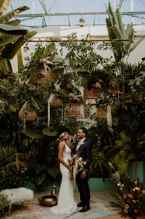 Valentine Dtla Wedding, Wedding Greenhouse, African Inspired Wedding, La Wedding Venues, Dyi Wedding, Botanical Wedding Inspiration, Botanical Garden Wedding, Wedding Venues Indoor, Portland Oregon Wedding