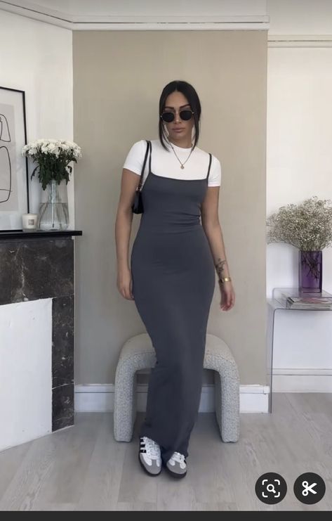 Long Dress With Undershirt, Modest Bodycon Dress Outfit, Long Tight Dresses Casual, Tight Dress Outfit Casual, Casual Bodycon Dress Outfit, Shirt Under Dress Outfit, Long Bodycon Dress Outfit, Fall Modest Outfits, Long Tight Dress