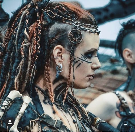 Wasteland Hairstyle, Grounder Outfit, Viking Core, Tribe Warrior, Viking Halloween, Apocalypse Costume, Viking Makeup, Mad Max Costume, Wasteland Warrior