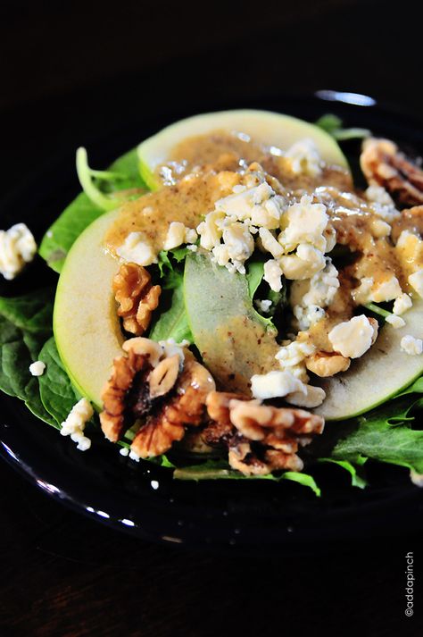 Apple Walnut Salad. It's the perfect combination of spinach with the crunch of apples and walnuts and the creaminess of the bleu cheese crumbles. The crowning glory comes from that drizzle of Bacon Vinaigrette right on top! Walnut Salad Recipe, Bacon Vinaigrette, Apple Walnut Salad, Apple Walnut, Bleu Cheese, Walnut Salad, Think Food, Salad Bar, Healthy Salads