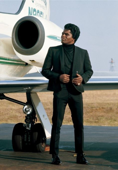 James Brown in front of his private jet, 1967 A Man In A Suit, Man In A Suit, By Any Means Necessary, Vintage Black Glamour, Musica Rock, Tupac Shakur, Rock N’roll, Miles Davis, Marlon Brando