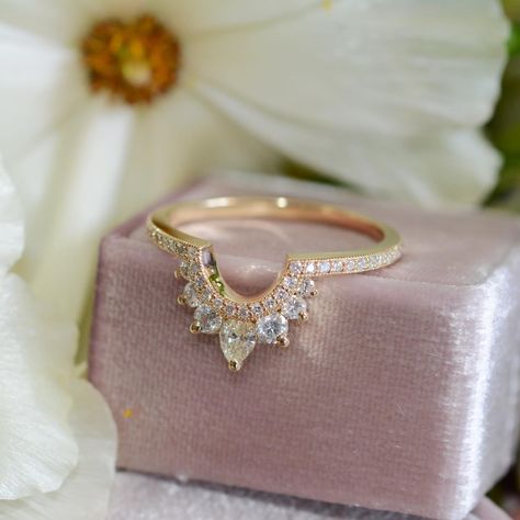 Dallas Maynard Jewelry | Woven with bespoke enchantment, this one-of-a-kind custom wedding band epitomizes a blend of timeless elegance and whimsical charm… | Instagram Whimsical Wedding Band, Ring Inspiration, Custom Wedding Band, Stacking Bands, Curved Wedding Band, Promise Rings For Her, F U, Solid Gold Rings, Band Engagement Ring