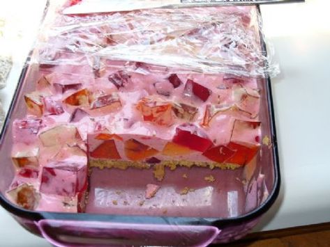 This is a slightly modified Hungry Girl recipe. Prep time is about 6-7 hours due to Jell-o setting time. Jello Pudding Recipes, Jello Deserts, Recipe Calculator, Paula Dean, Hungry Girl Recipes, Jello Desserts, Diet Desserts, Jello Recipes, Hungry Girl