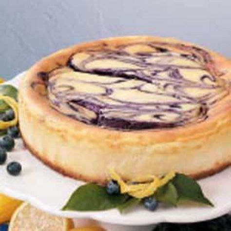 Contest-Winning Blueberry Swirl Cheesecake Blueberry Swirl Cheesecake, Blueberry Recipe, Blueberry Cheesecake Recipe, Swirl Cheesecake, Coconut Dessert, Torte Cupcake, Best Cheesecake, Gateaux Cake, Blueberry Recipes