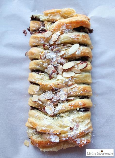 Easy Puff Pastry Desserts, Pastry Braid, Pumpkin Bread Easy, Puff Pastry Desserts, Pumpkin Recipes Easy, Easy Puff Pastry, Chocolate Pastry, Chocolate Croissant, Puff Pastry Recipes