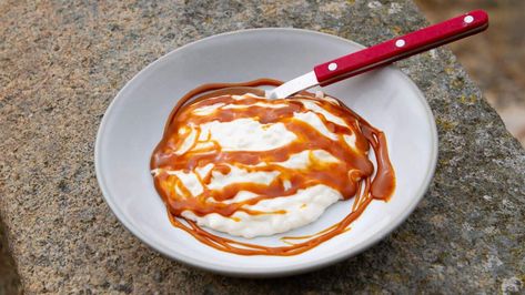 French rice pudding with salted butter caramel sauce (Riz au lait) French Rice, Butter Caramel Sauce, Popular Dessert, Butter Caramel, Arborio Rice, Popular Desserts, French Desserts, Rice Pudding, Dessert Dishes