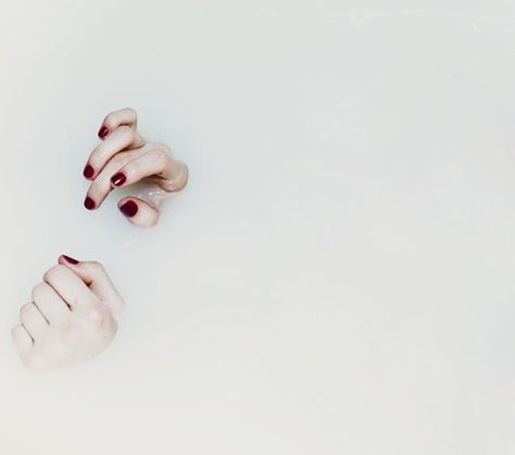 Milk Bath Photography, Lizzie Hearts, Bath Photography, Brittle Nails, Red Nail, Milk Bath, Foto Poses, Foto Art, Red Hood