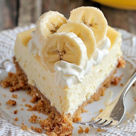 Banana Cheesecake Banana Cheesecake Delight, Cheesecake Banana, No Bake Banana Pudding Cheesecake, Banana Cheesecake Recipe, Cheesecake Recipe No Sour Cream, Banana Cream Cheesecake, No Bake Cheesecake Filling, Banana Cream Pudding, No Bake Banana Pudding