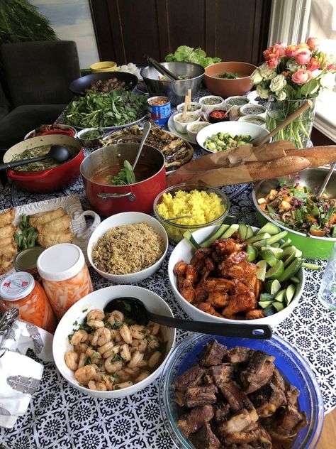 How to run a successful cookbook club - pro-tips from San Francisco - Viet World Kitchen Cookbook Club, Tofu Dishes, Garlic Noodles, Instant Ramen, Black Sesame Seeds, Banh Mi, My Recipes, Pro Tip, Vietnamese Recipes