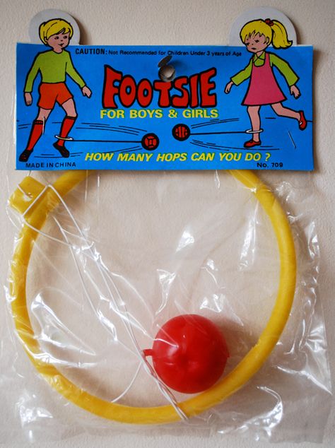 I loved playing with the Footsie toy! 1960s Toys, 70s Toys, Lemon Twist, Childhood Memories 70s, Vintage Memory, Top Toys, I Remember When, Photo Vintage, Childhood Toys