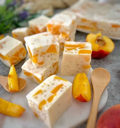 Looking for a perfect summer dessert? Try making this easy Peach Sago, Coconut Tapioca, Sago Recipes, Peach Jelly, Make Dessert, Coconut Jelly, Fig Cake, Cherry Coconut, Peach Syrup