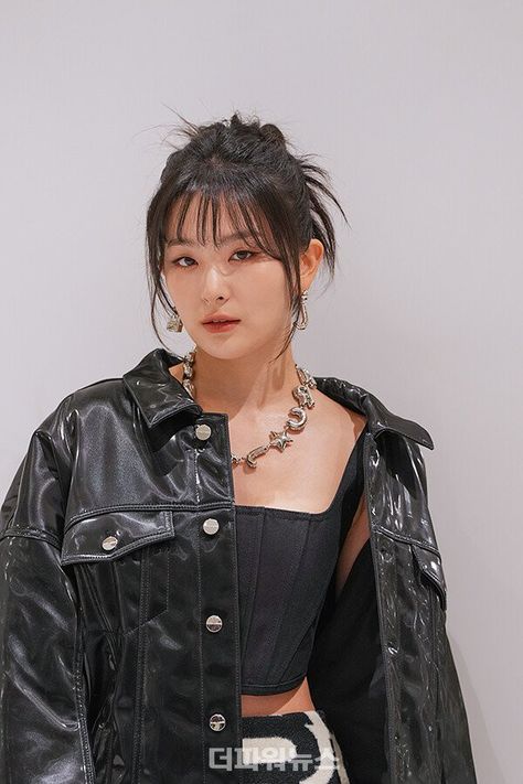 Seulgi Photoshoot, Red Velvet Photoshoot, Seulgi Red Velvet, Velvet Painting, Kang Seul-gi, Kang Seulgi, Red Velvet Seulgi, 2023 Collection, Fall 2023