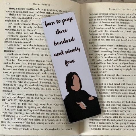 Bookmark Snape Bookmark, Crochet Lace Bookmark, Bookmark Crochet Tutorial, Disney Bookmarks, Bookmark Easy, Lace Bookmark, Books Bookmark, Harry Potter Bookmark, Bookmarks Quotes