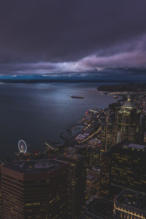 Seattle Seattle Wallpaper, Seattle Aesthetic, Pnw Aesthetic, City Life Aesthetic, City At Night, Sky View, Emerald City, City Views, Big City