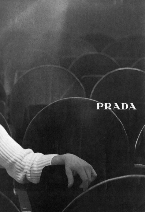 kathartique Prada Ad Campaign, Calendar Design Layout, 1990s Supermodels, Editorial Branding, Female Dragon, Creative Graphics, Love French, Fashion Sketchbook, Japan Aesthetic