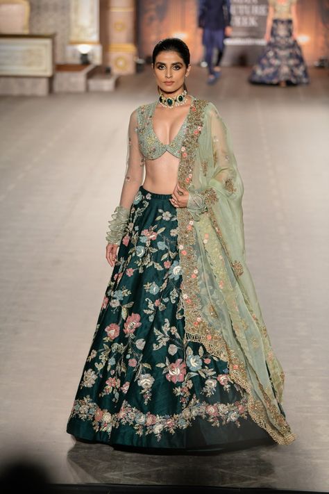 Shyamal & Bhumika | India Couture Week 2019 #ICW2019 #ShymalBhumika #IndianCouture #PM Dark Green Lehenga, Combination Dresses, Nikkah Dress, Wedding Lehenga Designs, Lehnga Dress, Bridal Lehenga Collection, Designer Bridal Lehenga, Green Lehenga, Party Wear Lehenga