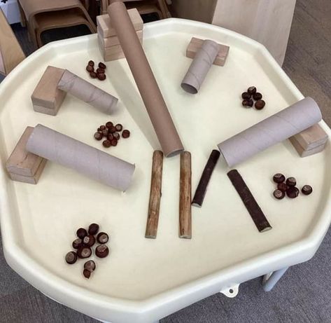 Autumn Activities Nursery, Autumn Loose Parts Play, Autumn Provision Eyfs, Carpet Area In Classroom, Tuff Tray Ideas Sen, November Tuff Tray Ideas, Messy Play Eyfs, Toddler Room Nursery Eyfs, Eyfs Provocations