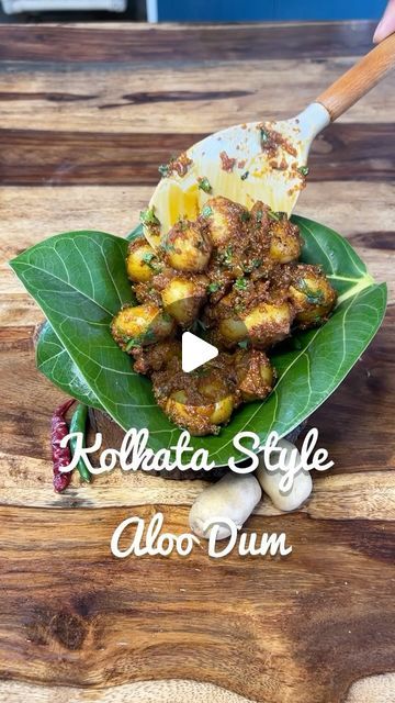 Baby Potato Recipes Indian, Dum Aloo Recipe, Tamarind Water, Aloo Dum, Chili Chutney, Kolkata City, Baby Potato Recipes, Dum Aloo, Baby Potato