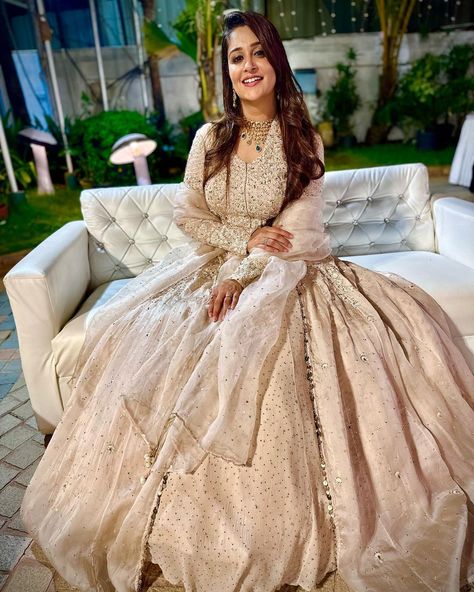 Dipika Kakar Traditional, Western Looks And Outfits Dipika Kakkar, Dipika Kakar, Western Looks, डिजाइनर कपड़े, White Frock, Gown Party Wear, Floral Print Sarees, Churidar Designs, Party Wear Gown