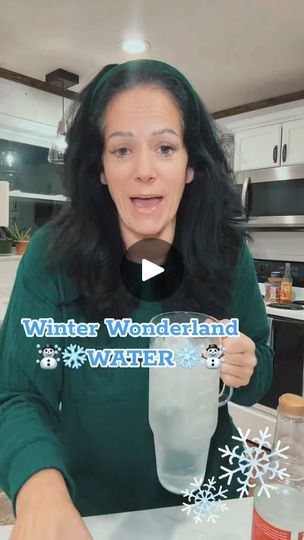 Christmas Watertok Recipes, Christmas Flavored Water Recipes, Christmas Water Recipes, Water Enhancer Recipes, Ice Flavored Water, Flavored Water Drinks, Flavored Waters, Flavored Water Recipes, Keto Sides