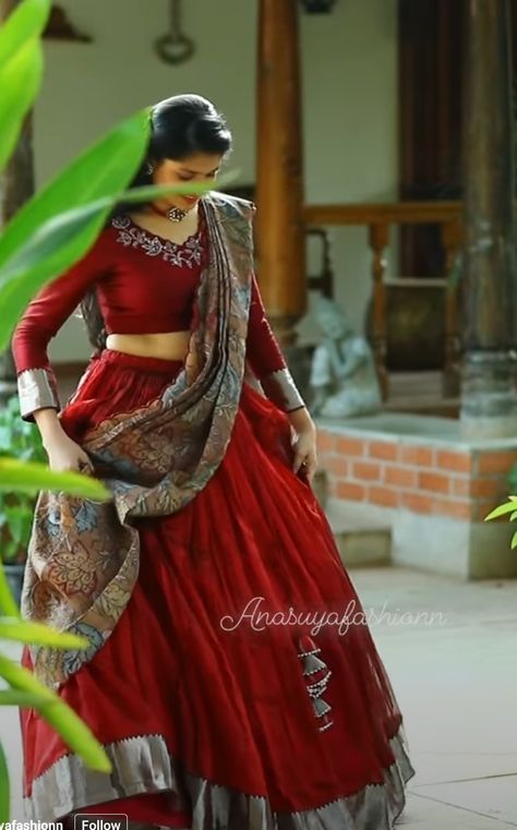 Full Hands Blouse For Half Saree, Leganha Blouse Design, Kalankari Half Sarees, Mangalagiri Pattu Lehenga With Kalamkari Dupatta, Mangalagiri Pattu Half Sarees, Mangalgiri Lehengas, Mangalgiri Half Saree Designs, Mangalagiri Lehenga Designs, Mangalagiri Half Saree Designs