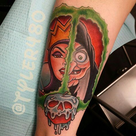 disneytatts's photo on Instagram Evil Queen Tattoo Ideas, Evil Queen Tattoo, Queen Tattoo Ideas, Snow White And Evil Queen, Tattoo Ideas Disney, Snow White Tattoos, Queen Tattoos, Tattoos Disney, Tat Inspiration