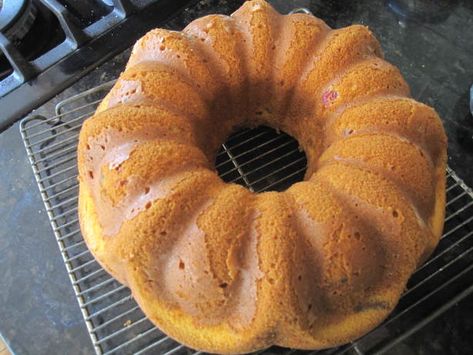 Make and share this Vanilla Butternut Pound Cake recipe from Food.com. Butternut Cake Recipe, Vanilla Pound Cake Recipe, Almond Pound Cakes, Cake Recipes At Home, Blue Desserts, Pound Cake Recipe, Vanilla Cake Recipe, Bundt Cakes Recipes, Food Articles