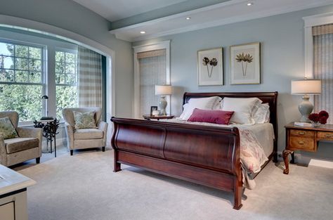 soft blue bedroom and dark wood Cherry Wood Bedroom, Dark Bedroom Furniture, Bedroom Paint Colors Master, Beautiful Bedrooms Master, Sleigh Bed, Bedroom Color Schemes, Bedroom Paint Colors, Traditional Bedroom, Bedroom Paint