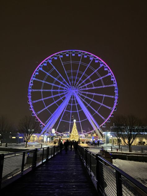 Montreal Canada In Winter, Montreal Canada Aesthetic Winter, Montreal Winter Aesthetic, Montreal Canada Winter, Montreal Canada Aesthetic, Quebec Aesthetic, Montreal Aesthetic, Montreal Nightlife, Montreal Winter