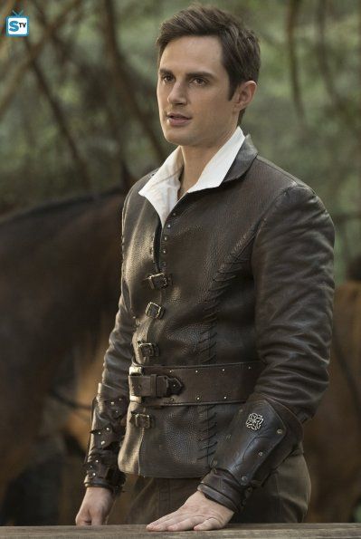 Henry Mills Season 7, Henry Ouat, Ouat Season 7, Andrew J West, Amber Stevens West, Medieval Fantasy Clothing, Black Suit Men, Emma Swan, Chic Shoes